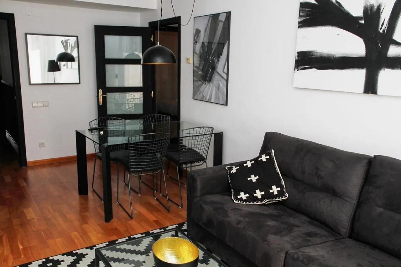 No 130 Barcelona Apartments